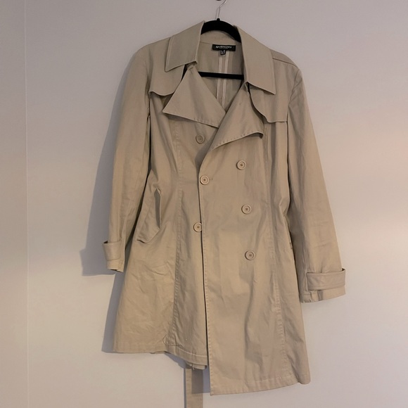 beige trenchcoat made in italy - Picture 2 of 3